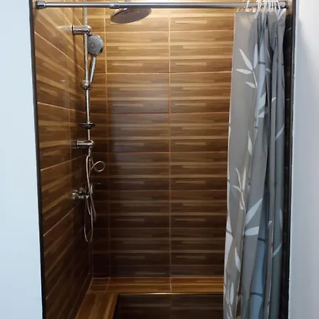 Koezponti 2 Apartmán Siófok